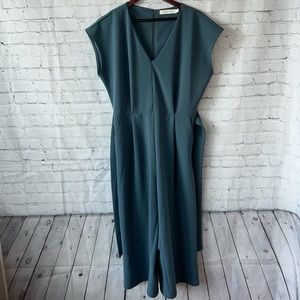 bishop & young blue jumpsuit size L